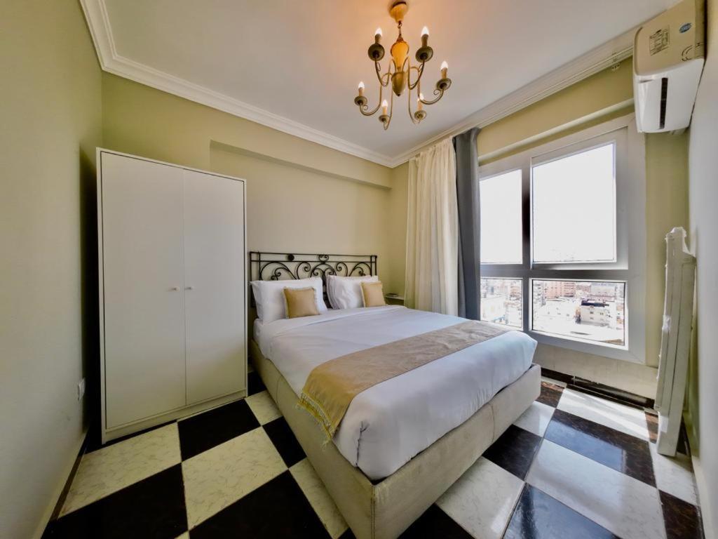 Downtown Sea View Suites อเล็กซานเดรีย ภายนอก รูปภาพ